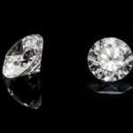 Rund diamant från sidan och framifrån