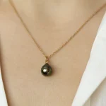 goldringsly-halsband-elysia-tahitiparla-rodguld